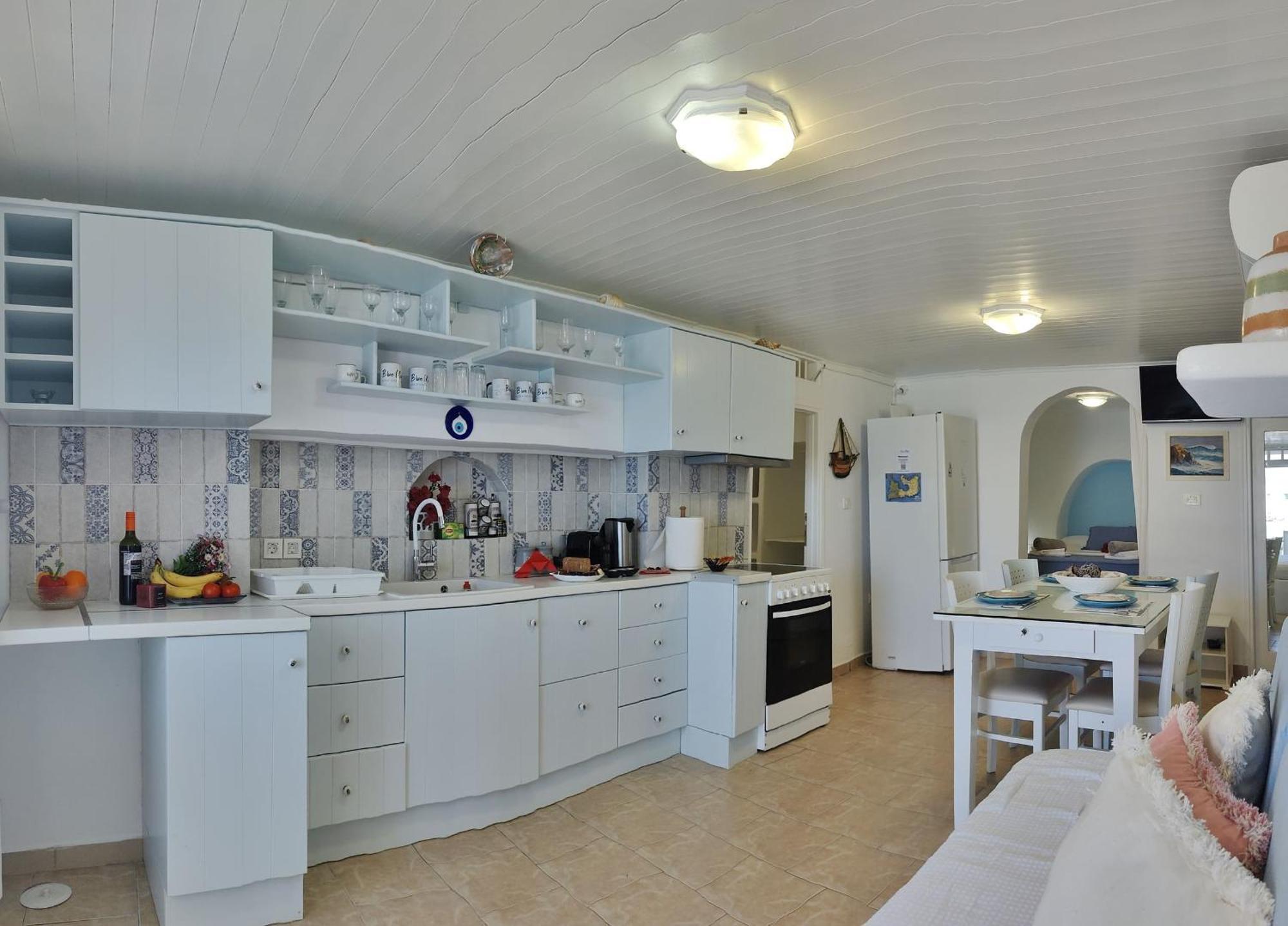 Blue Mare Apartments On The Beach Firopotamos Ruang foto