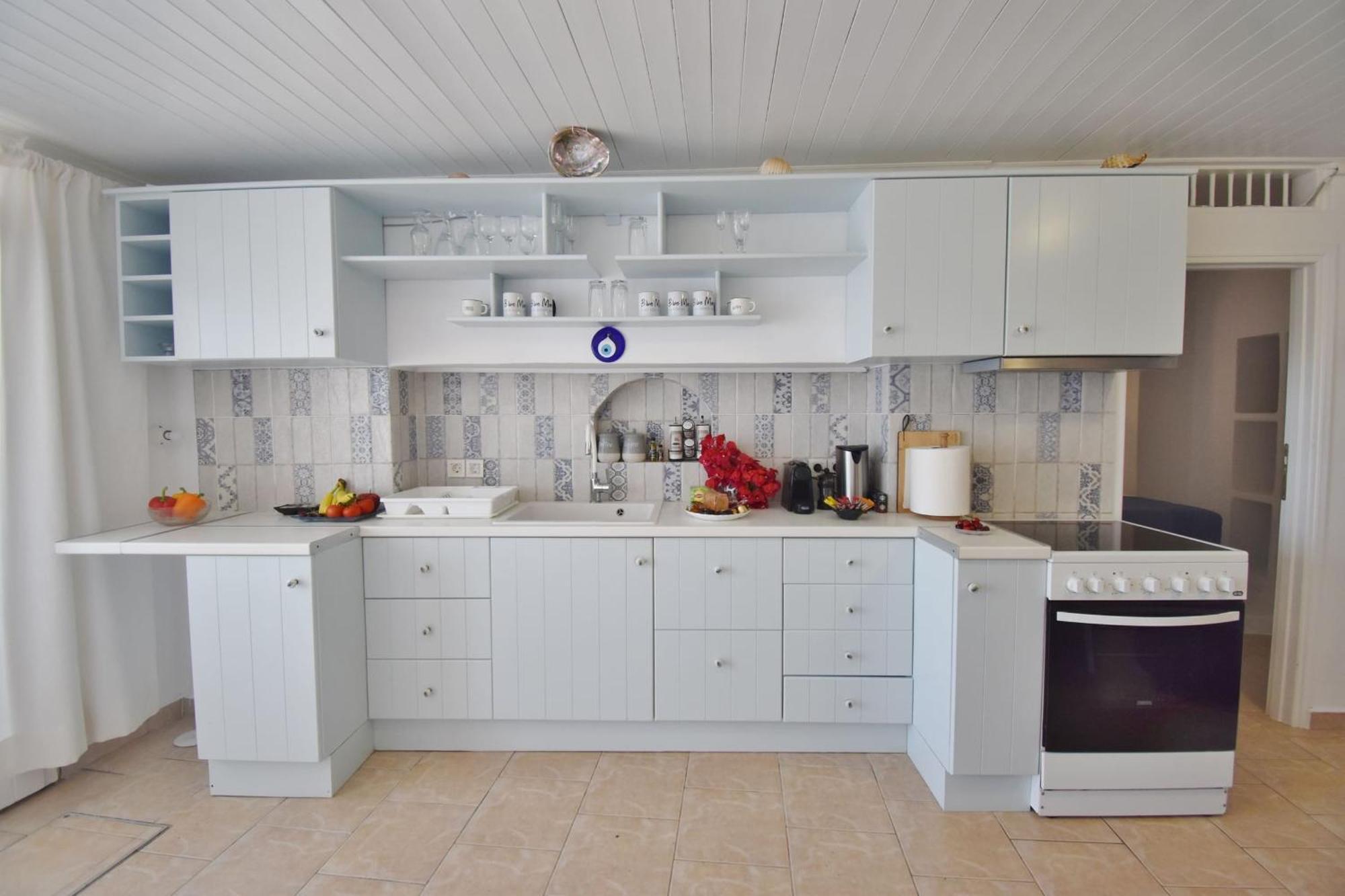 Blue Mare Apartments On The Beach Firopotamos Ruang foto