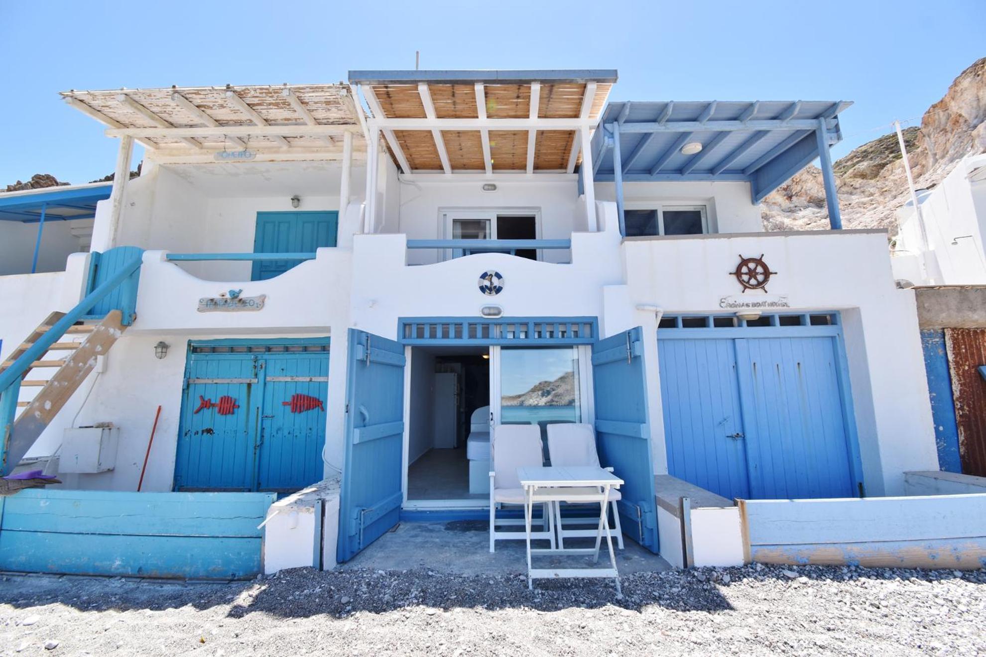 Blue Mare Apartments On The Beach Firopotamos Ruang foto