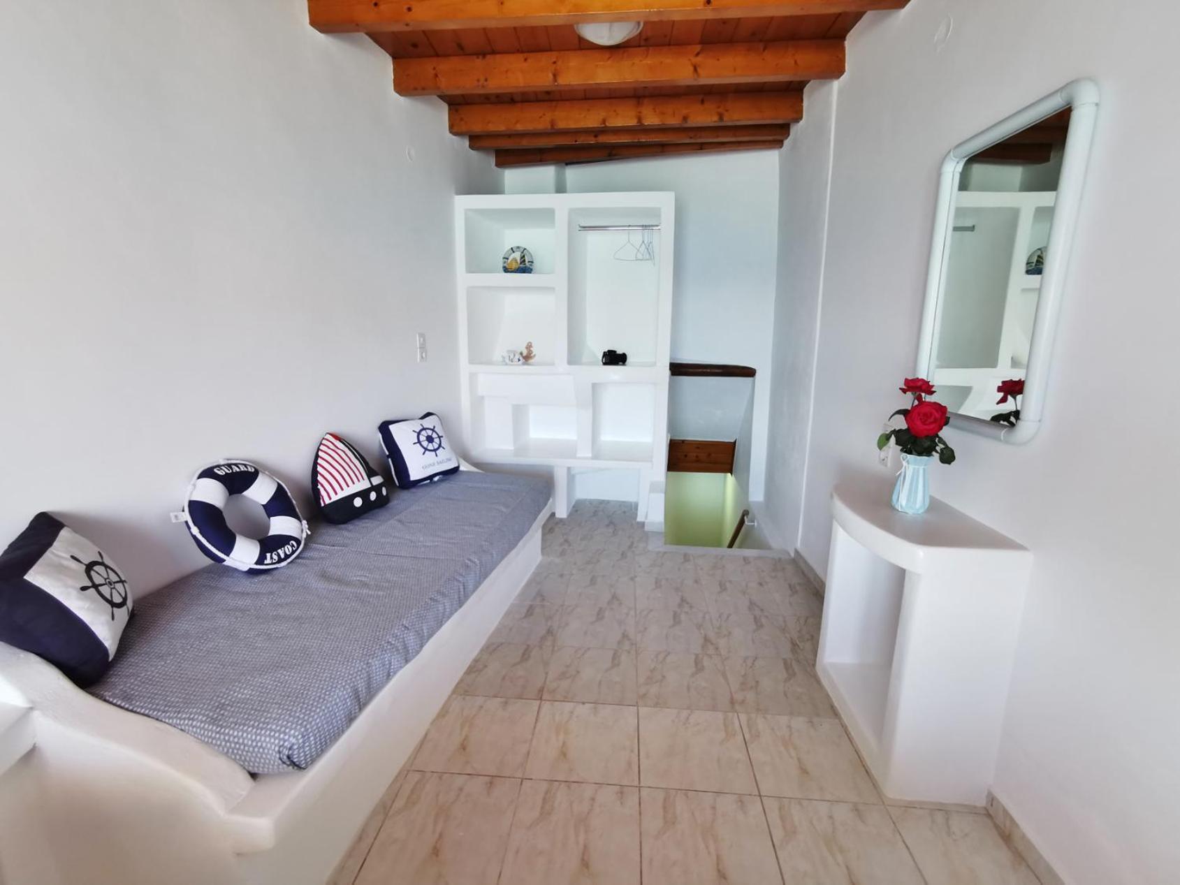 Blue Mare Apartments On The Beach Firopotamos Ruang foto