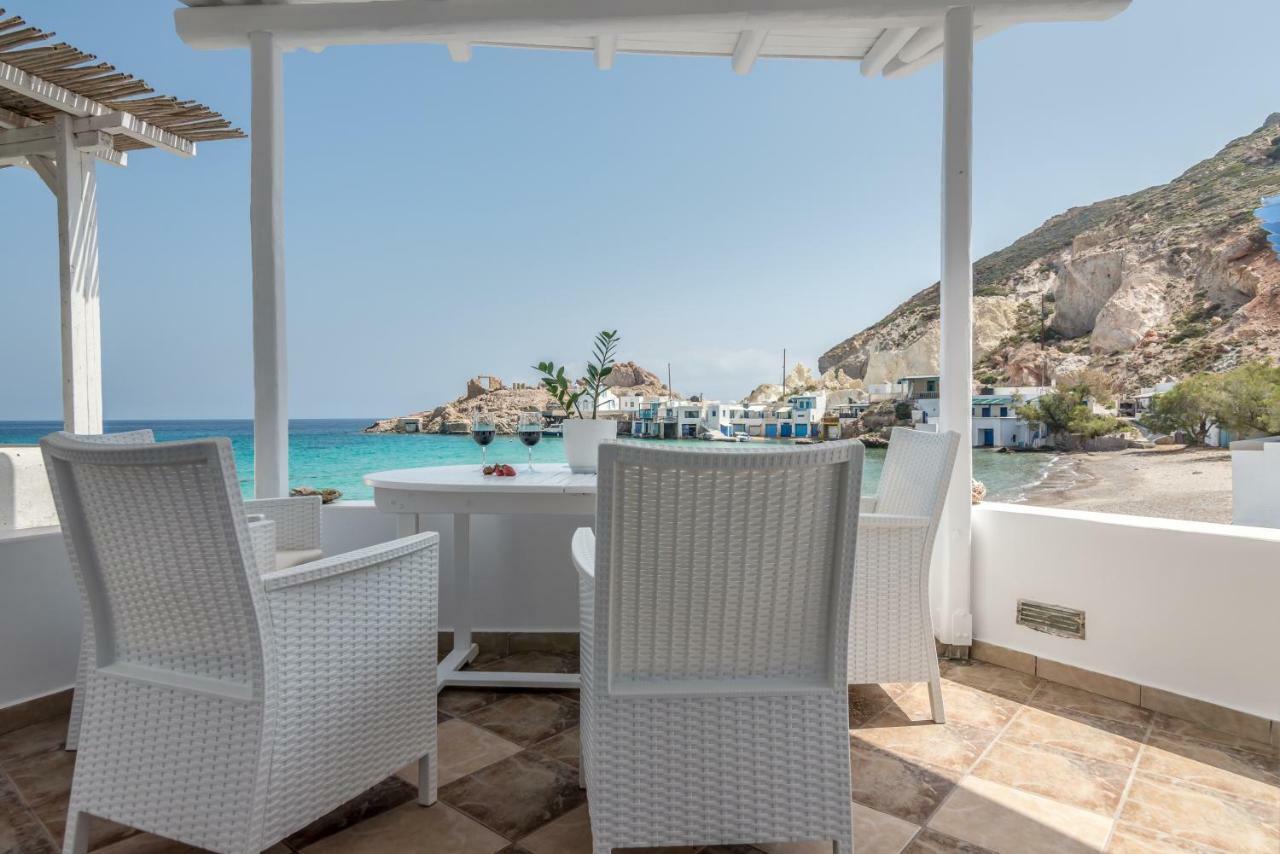 Blue Mare Apartments On The Beach Firopotamos Bagian luar foto